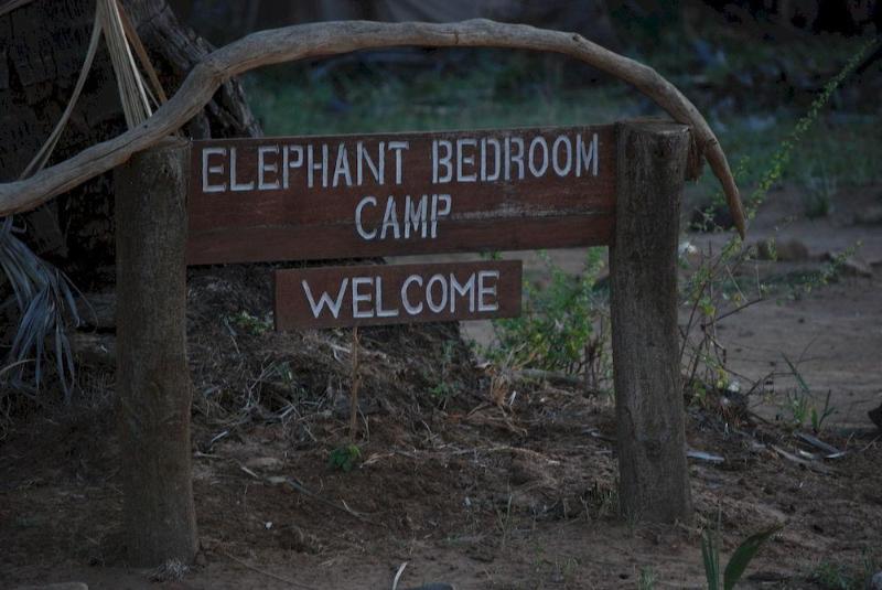 Elephant Bedroom Camp Archers Post Exterior photo